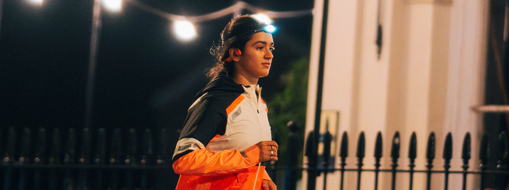 Negen op de tien jonge Nederlandse vrouwen voelen zich minder veilig tijdens sportieve activiteiten in het donker